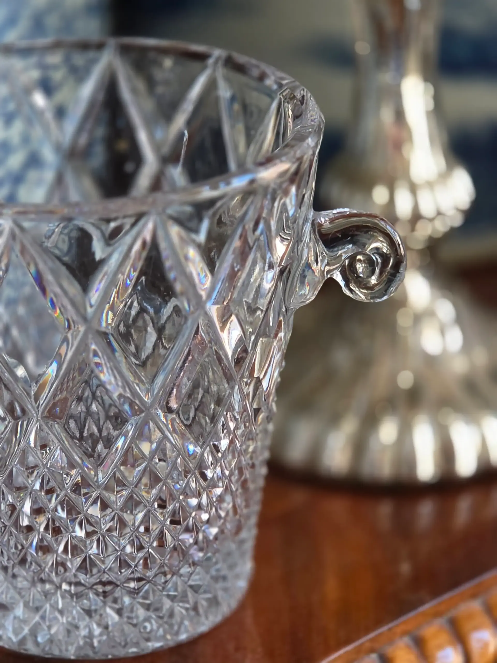 Vintage Glass Ice Bucket with Tongs - Image 4